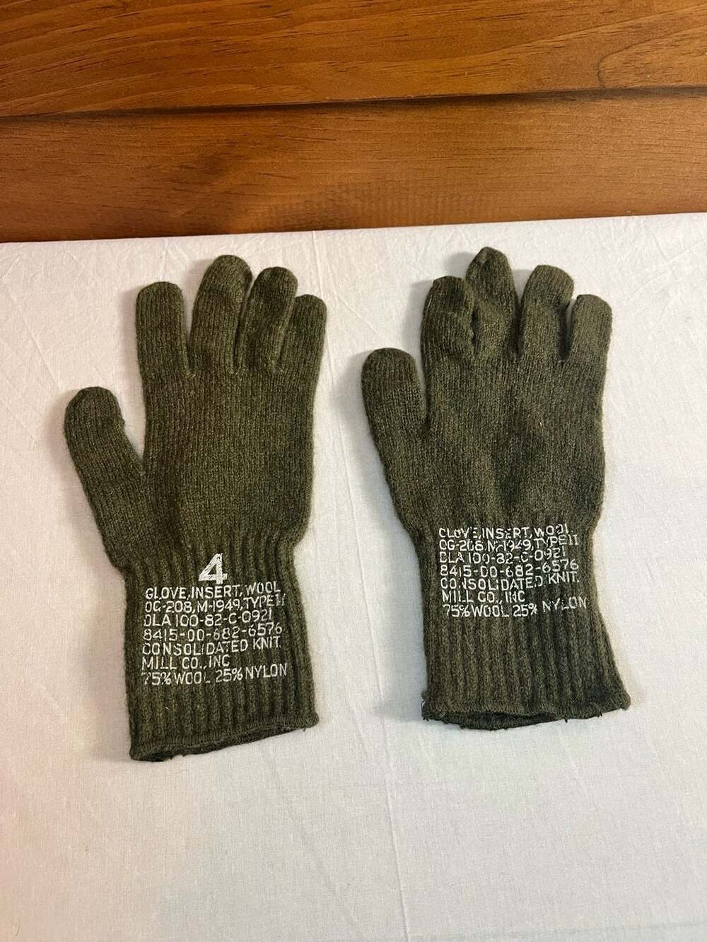 Vintage US Military Wool Glove Liners Type II OG-208 Size 4